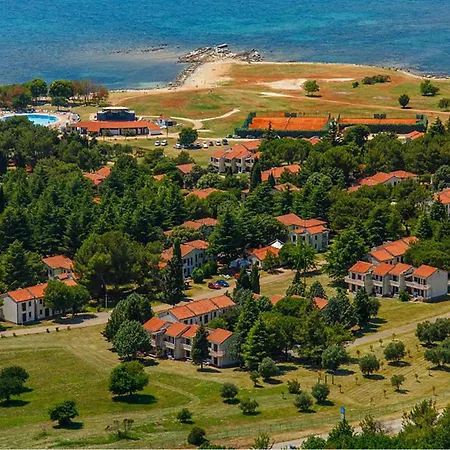 2 Bedroom Amazing In Umag